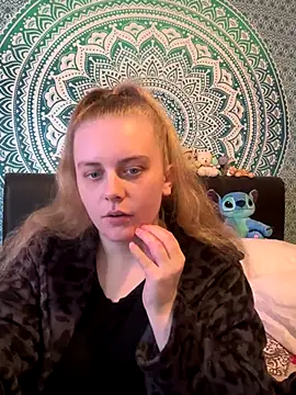 Snapshot of Vixen_Mistress_Ali chatting on December 2024 12:36:01 PM Vixen Mistress Ali online show from December 2024 12:36:01 PM