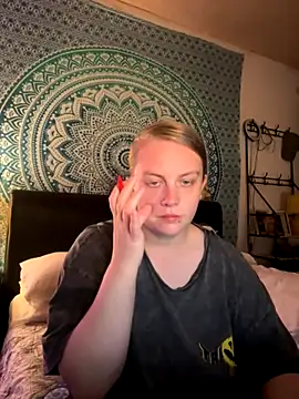 Snapshot of Vixen_Mistress_Ali chatting on October 2025 07:33:02 PM Vixen Mistress Ali online show from October 2025 07:33:02 PM