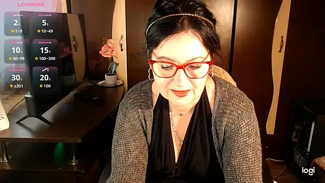 Snapshot of exymilf_ chatting on November 2025 11:25:01 AM exymilf online show from November 2025 11:25:01 AM