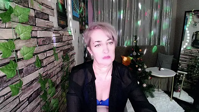Hot Girl87 online show from January 2025 05:15:02 PM