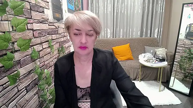 Hot Girl87 online show from February 2025 12:19:02 AM