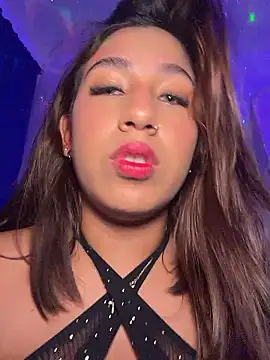 Snapshot of LunaGates chatting on January 2026 12:16:01 AM LunaGates online show from January 2026 12:16:01 AM