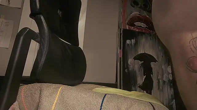 dani4334 online show from October 2025 07:04:02 PM