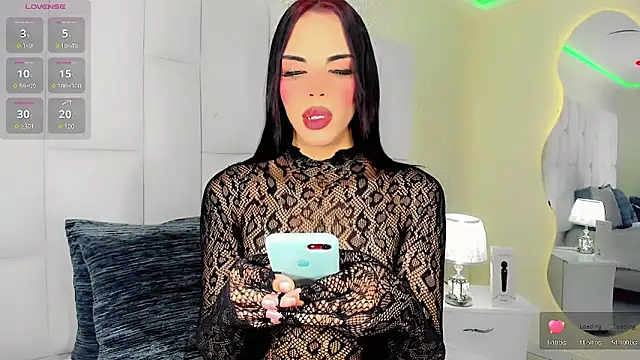 Snapshot of CandyJoselyn chatting on November 2025 12:51:02 PM CandyJoselyn online show from November 2025 12:51:02 PM