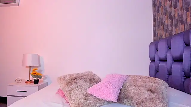 IsabellaAnngel online show from February 2025 10:09:02 PM