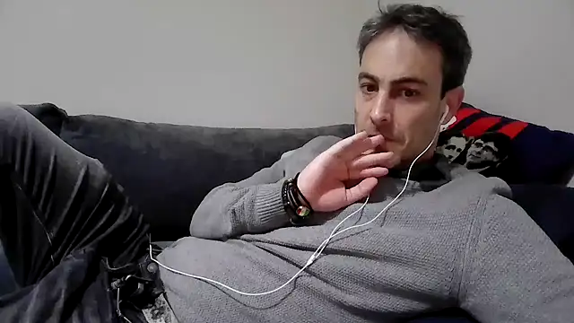 basquehotboy online show from February 2025 09:38:02 PM