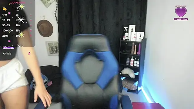 Snapshot of natasha777_v chatting on February 2025 12:53:02 AM natasha777 v online show from February 2025 12:53:02 AM