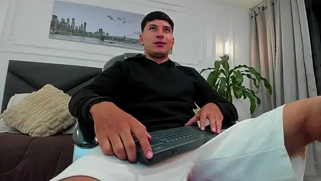 Damian23   online show from November 2025 10:36:02 AM