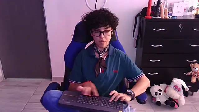 thomascooper7 online show from March 2026 08:12:01 PM