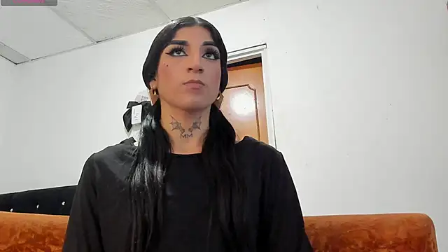 Snapshot of chloe_evanx_ chatting on December 2024 07:11:01 PM chloe evanx  online show from December 2024 07:11:01 PM