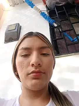 Snapshot of GIRL_DONCELLA chatting on January 2025 09:00:02 PM GIRL DONCELLA online show from January 2025 09:00:02 PM