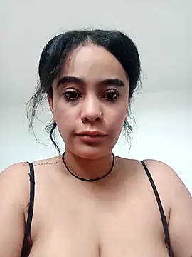 Snapshot of scarlett_diamond11 chatting on February 2026 03:23:01 PM scarlett diamond11 online show from February 2026 03:23:01 PM