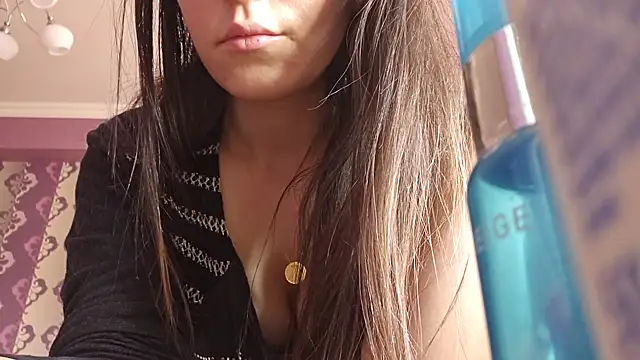 AlejandraDelaney online show from December 2024 10:01:02 AM