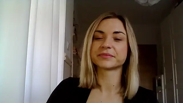 Snapshot of ashley_xlove chatting on December 2024 07:36:01 AM ashley xlove online show from December 2024 07:36:01 AM