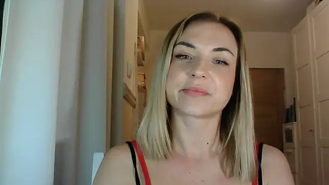 Snapshot of ashley_xlove chatting on January 2025 05:37:02 PM ashley xlove online show from January 2025 05:37:02 PM