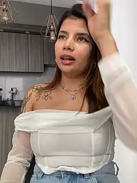 Snapshot of adop_me__ chatting on March 2025 10:06:01 PM adop me   online show from March 2025 10:06:01 PM