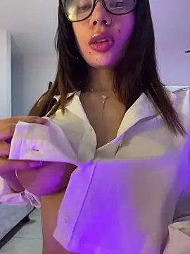 Snapshot of adop_me__ chatting on October 2025 11:46:01 PM adop me   online show from October 2025 11:46:01 PM