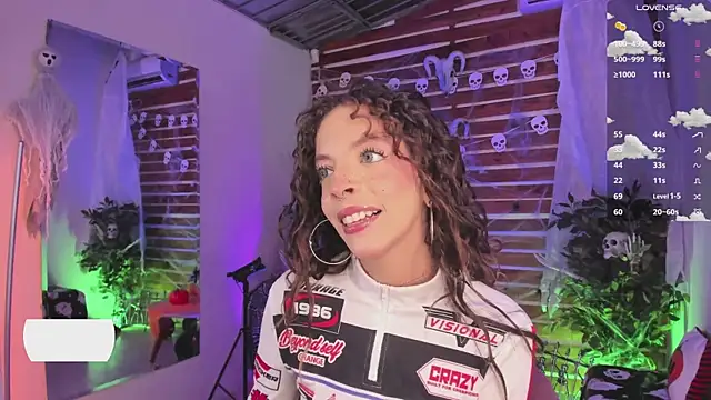 Snapshot of Sapphire_Venuss chatting on October 2025 02:55:01 AM Sapphire Venuss online show from October 2025 02:55:01 AM