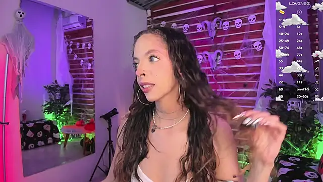 Snapshot of Sapphire_Venuss chatting on October 2025 02:22:02 AM Sapphire Venuss online show from October 2025 02:22:02 AM