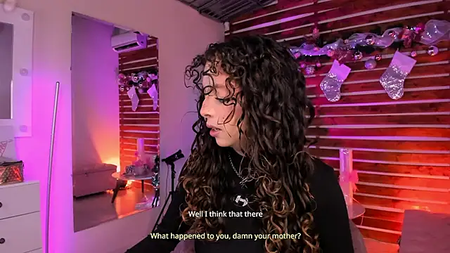 Snapshot of Sapphire_Venuss chatting on December 2025 01:43:02 AM Sapphire Venuss online show from December 2025 01:43:02 AM