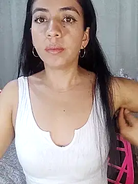 anngela01 online show from December 2024 05:42:01 AM