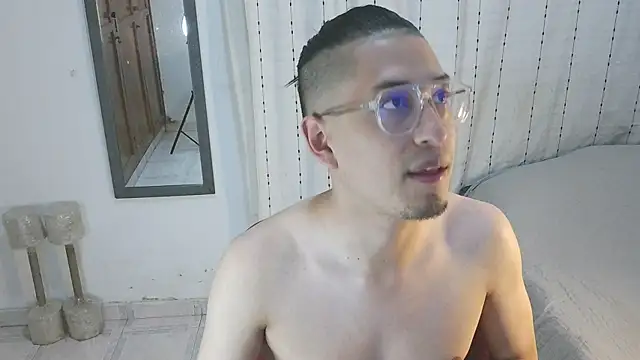 Orionferrer- online show from December 2025 12:18:02 AM