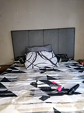 ThickPearlx23 online show from February 2026 06:39:02 AM