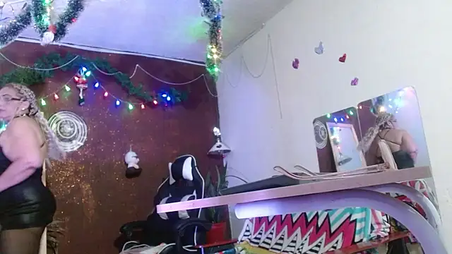 PervertedMature online show from November 2025 03:21:02 AM