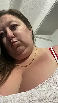 Snapshot of Chloee_ep chatting on October 2025 03:56:02 AM Chloee ep online show from October 2025 03:56:02 AM