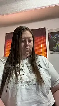 Snapshot of Chloee_ep chatting on December 2025 05:09:02 PM Chloee ep online show from December 2025 05:09:02 PM