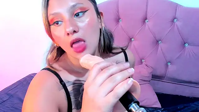 Mila nixon02 online show from January 2025 04:06:01 PM