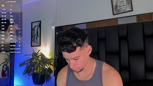 JadeSmiith  online show from November 2025 10:57:02 PM