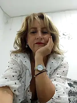 almaluna7 online show from February 2025 01:45:01 AM