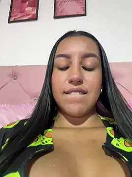 Tamara Roberts1 online show from January 2025 05:23:02 AM