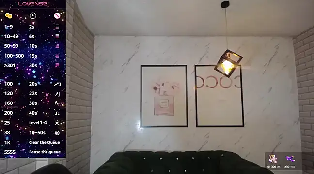 Snapshot of _Charlotte_v chatting on March 2025 05:39:02 PM Charlotte v online show from March 2025 05:39:02 PM