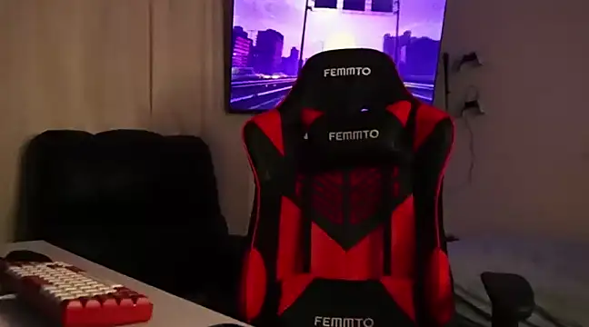 Snapshot of May_Dylan1 chatting on December 2024 01:15:02 AM May Dylan1 online show from December 2024 01:15:02 AM