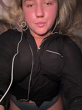 scarletseduction  online show from February 2026 02:32:01 AM