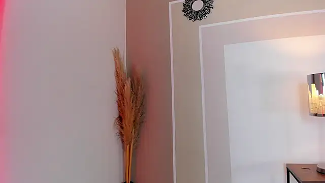 Snapshot of valeriavibes chatting on December 2024 10:19:01 PM valeriavibes online show from December 2024 10:19:01 PM