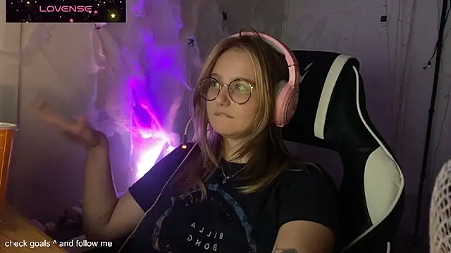 Snapshot of JacyWinslat chatting on November 2025 07:26:01 PM JacyWinslat online show from November 2025 07:26:01 PM