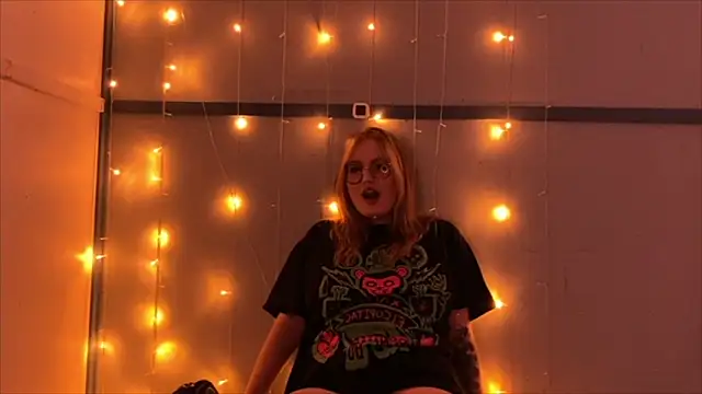 Snapshot of JacyWinslat chatting on November 2025 01:48:02 AM JacyWinslat online show from November 2025 01:48:02 AM