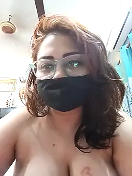 Snapshot of Cute-mona chatting on October 2025 10:40:02 PM Cute-mona online show from October 2025 10:40:02 PM