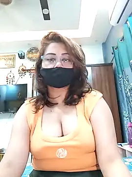 Snapshot of Cute-mona chatting on October 2025 09:29:01 AM Cute-mona online show from October 2025 09:29:01 AM