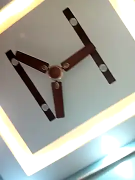 Snapshot of Cute-mona chatting on November 2025 10:40:01 PM Cute-mona online show from November 2025 10:40:01 PM