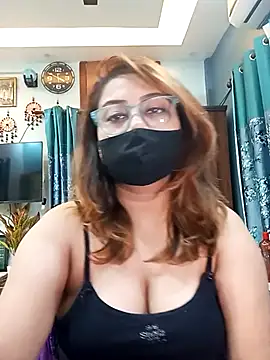 Snapshot of Cute-mona chatting on December 2025 10:20:02 AM Cute-mona online show from December 2025 10:20:02 AM