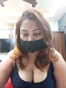 Snapshot of Cute-mona chatting on December 2025 10:43:01 AM Cute-mona online show from December 2025 10:43:01 AM