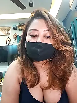 Snapshot of Cute-mona chatting on December 2025 10:44:02 AM Cute-mona online show from December 2025 10:44:02 AM