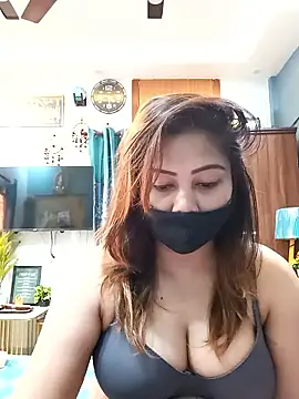 Snapshot of Cute-mona chatting on February 2026 10:56:02 AM Cute-mona online show from February 2026 10:56:02 AM