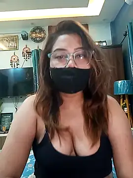 Snapshot of Cute-mona chatting on February 2026 10:12:01 AM Cute-mona online show from February 2026 10:12:01 AM