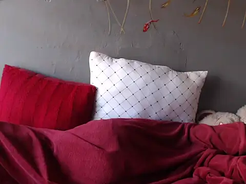 Snapshot of cupidlips chatting on January 2025 08:31:01 AM cupidlips online show from January 2025 08:31:01 AM