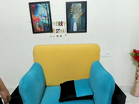 evaaelfiee online show from February 2026 03:44:02 AM